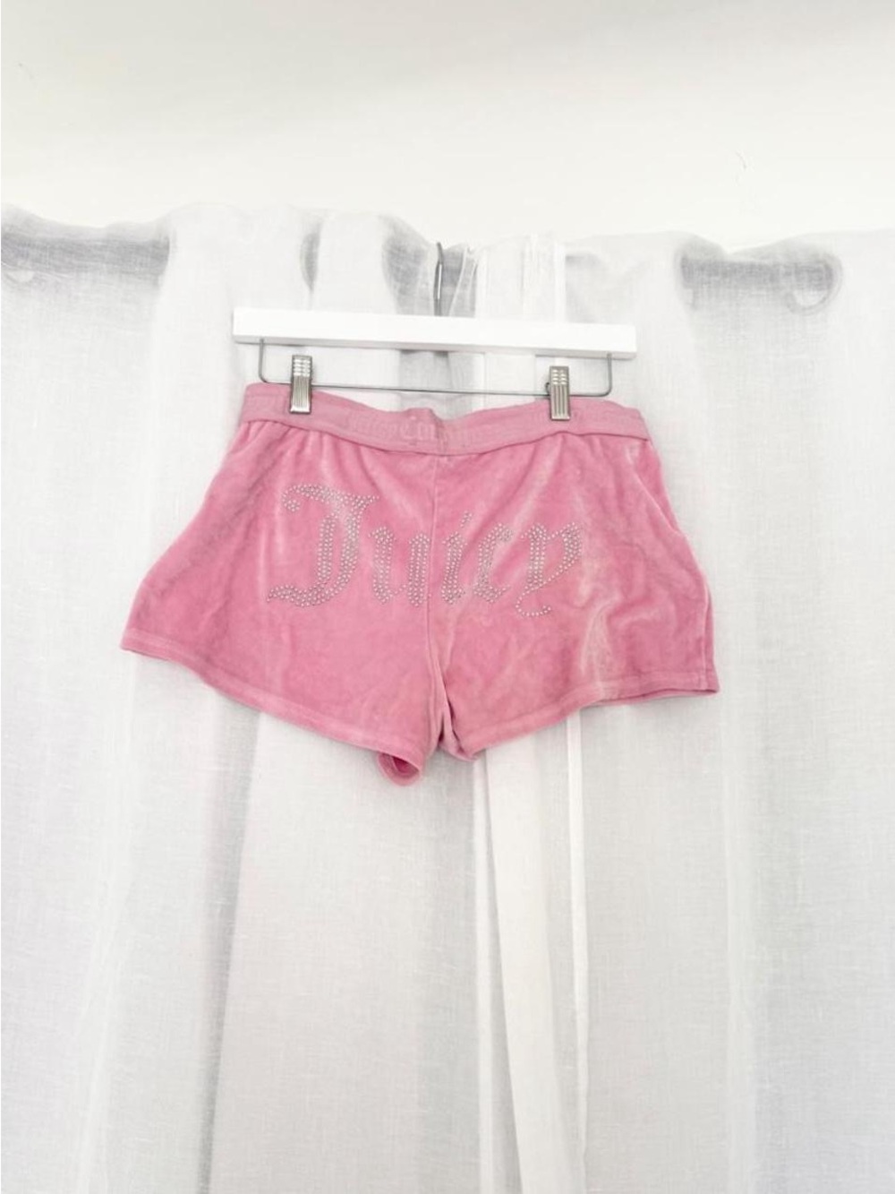 ✦ Juicy Couture Pink Velour Rhinestone Logo Shorts ✦